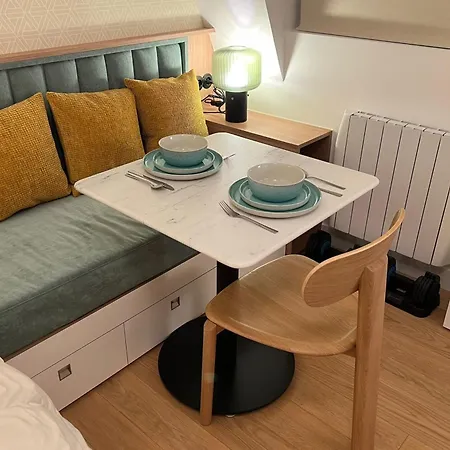 Charming Studio Near The Arc De Triomphe Parigi