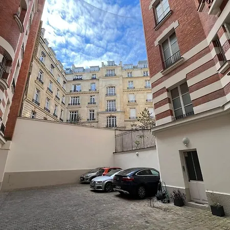 Charming Studio Near The Arc De Triomphe Appartamento *